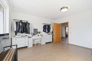 Langel: bezugsfreie 3-Zi. Maisonette-Wohnung mit Stellplatz,  Balkon + EBK! – Die vollständige Adresse der Immobilie erhältst du vom Anbieter., 51143 Zündorf, Köln – Vorschaubild 9