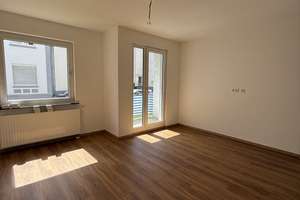 Helle, sanierte Wohnung!