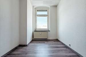 4-Raum-Wohnung mieten mit EBK im STADTZENTRUM – Turnstraße 5, 9126 Bernsdorf, Chemnitz – Vorschaubild 11