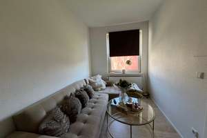 Gemütliche 2-Zimmer Wohnung mit großer Wohnküche und Gemeinschaftsgarten – Im Rocken 10, 45889 Bismarck, Gelsenkirchen – Vorschaubild 2
