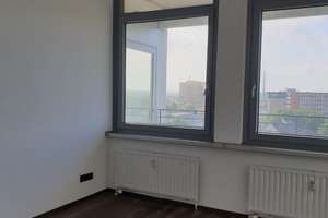 Helle 3 ZKB Wohnung mit Balkon, Wintergarten und Blick über die Stadt – Florastraße 9, 45881 Schalke, Gelsenkirchen – Vorschaubild 11