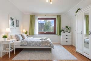 Hamburg-Rahlstedt: Gesuchte Lage, ca. 230 qm Wohn-/Nutzfläche inkl. Doppelgarage & riesen Grundstück – Die vollständige Adresse der Immobilie erhältst du vom Anbieter., 22149 Rahlstedt, Hamburg – Vorschaubild 11