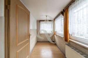 VIDEO - 6 Zi. Haus zum Sanieren & Gestalten – Die vollständige Adresse der Immobilie erhältst du vom Anbieter., 12587 Friedrichshagen, Berlin – Vorschaubild 9