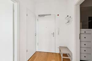 Traumhafte Aussichten im 11. Obergeschoss – Die vollständige Adresse der Immobilie erhältst du vom Anbieter., 40211 Pempelfort, Düsseldorf – Vorschaubild 2