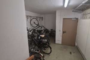 Gepflegte 4-Zimmer-Wohnung mit zwei Balkonen in Karlsruhe-Wolfartsweier – Die vollständige Adresse der Immobilie erhältst du vom Anbieter., 76228 Wolfartsweier, Karlsruhe – Vorschaubild 19