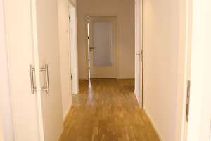 Helle 4 Zimmer Traumwohnung in einer grünen Wohnanlage mit Kaminofen, 2 Balkone, 2 Bädern, EBK – Sauerbruchstraße 13, 14482 Babelsberg Nord, Potsdam – Vorschaubild 16
