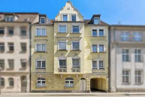 Altbaucharme trifft Großzügigkeit – 3-Zimmer-Wohnung mit ausgebautem Spitzboden – 45127 Ostviertel, Essen – Vorschaubild 1