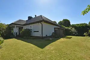 Zeitlos Wohnen: Solides EFH mit Vollkeller und ausgebautem Dachgeschoss auf sonnigem  Grundstück – Herzogtum Lauenburg (Kreis) – Vorschaubild 17