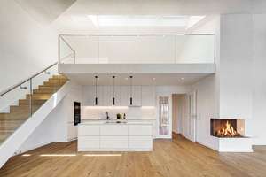 Villen-Architektur trifft Design-Ästhetik: Wohnung mit Dachterrasse zum Erstbezug – Die vollständige Adresse der Immobilie erhältst du vom Anbieter., 82131 Gauting – Vorschaubild 2