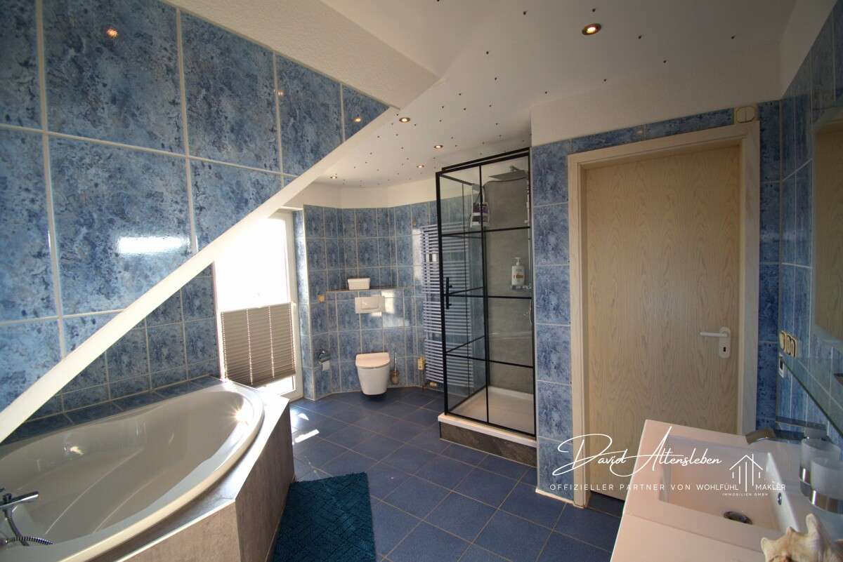 Immobilie in Wolmirstedt - Ankommen. Durchatmen. Zuhause sein. – Einfamilienhaus mit Kamin - Bild 1