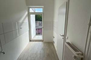 Charmante, renovierte 3-Zimmer-Wohnung mit sonnigem Balkon – Johannesstraße 54, 24143 Gaarden-Ost, Kiel – Vorschaubild 4