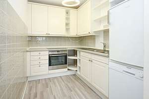 Helle Zweizimmerwohnung mit Sonnenbalkon nahe Sana Klinik! – 23562 Sankt Jürgen, Lübeck – Vorschaubild 9