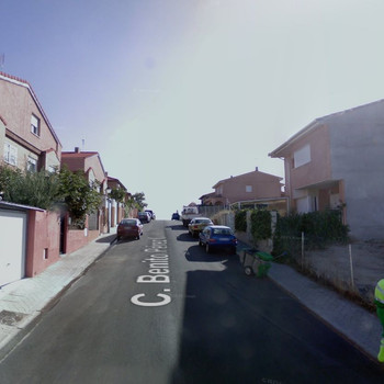 BESETZTES EIGENTUM EINFAMILIENHAUS IN VILLANUEVA DE PERALES MADRID