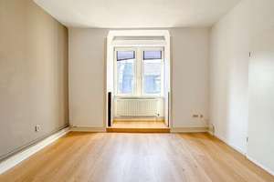Ab sofort: schöne und lichtdurchflutete 3,5-Zimmer-Altbauwohnung in Bockenheim zu vermieten! – 60486 Bockenheim, Frankfurt am Main – Vorschaubild 2
