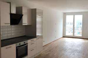 Stilvolle, geräumige und neuwertige 1-Zimmer-Wohnung mit Balkon und EBK in Obersendling, München – Constanze-Hallgarten-Str. 24, 81379 Obersendling, München – Vorschaubild 4
