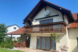 Top gepflegtes Zweifamilienwohnhaus in sonniger, ruhiger Siedlungslage in Neustadt – Die vollständige Adresse der Immobilie erhältst du vom Anbieter., 93333 Neustadt an der Donau – Vorschaubild 2