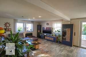 Panoramahaus am Rappenberg: Pool, Einliegeroption, 10 Zimmer, 380 m² – Die vollständige Adresse der Immobilie erhältst du vom Anbieter., 91757 Treuchtlingen – Vorschaubild 8