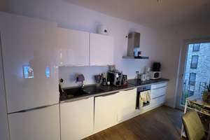 Lebendiges Stadtleben: 3-Zimmer-Wohnung in Düsseldorf-Bilk – Karolingerstraße 117, 40223 Bilk, Düsseldorf – Vorschaubild 3