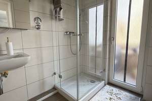 Zuhause mit vier Zimmern und Balkon in der Augsburger Innenstadt – Die vollständige Adresse der Immobilie erhältst du vom Anbieter., 86150 Lechviertel, östl. Ulrichsviertel, Augsburg – Vorschaubild 9