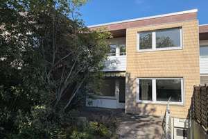 Ärmel hoch in Bielefeld-Babenhausen – Haus mit Top-Aufteilung, günstiger Erbpacht und Garage!