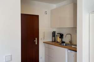 Möbliertes 1-Zimmer-Apartment in Bonn-Beuel – Top Lage, modern eingerichtet – Die vollständige Adresse der Immobilie erhältst du vom Anbieter., 53225 Schwarzrheindorf/Vilich-Rheindorf, Bonn – Vorschaubild 4