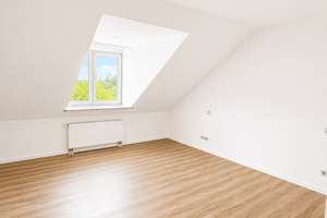 Lichtdurchflutete 3-Zimmer-Dachgeschosswohnung mit zwei Balkonen in Saarbrücken – Koßmannstraße 42, 42a, 66119 Sankt Arnual, Saarbrücken – Vorschaubild 6