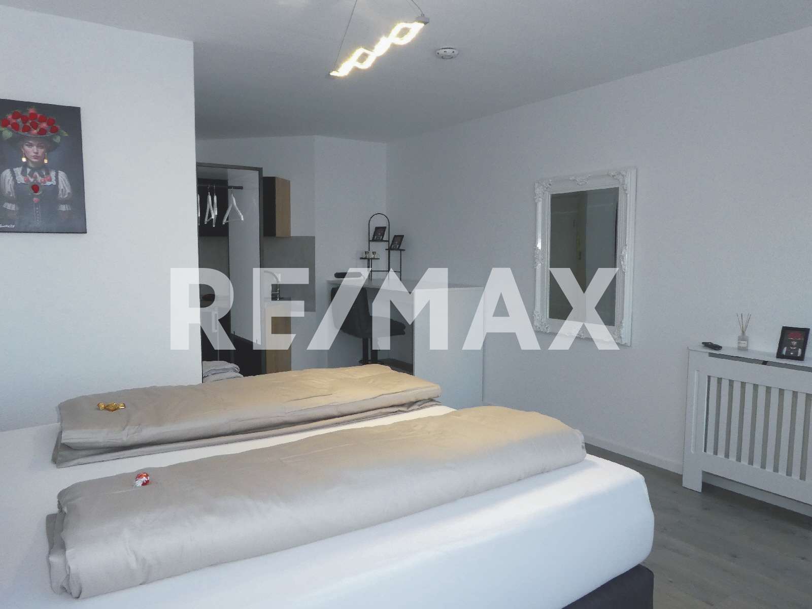 Immobilie in Donaueschingen - RE/MAX-App. Nr.1: Stilvoll renoviertes 1-Zi.-Appartement* möbliert* mit Stellplatz in zentraler Lage - Bild 4