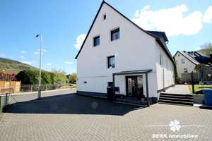 BERK Immobilien - Großzügiges Zweifamilienhaus mit viel Potenzial in Laufach – Die vollständige Adresse der Immobilie erhältst du vom Anbieter., 63846 Laufach – Vorschaubild 3