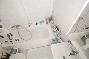 Zwei-Zimmer mit sonniger Dachterrasse – Die vollständige Adresse der Immobilie erhältst du vom Anbieter., 40237 Düsseltal, Düsseldorf – Vorschaubild 3