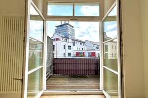 Bezugsfreie Münchener Altbauwohnung am Gärtnerplatz