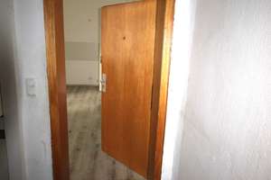 Alt-Oberhausen, Bismarckstr. 77, EG, 75m², 3 ZI., K, D, Bad, ABK, renoviert, Gartennutzung – Bismarckstraße 77, 46047 Borbeck, Oberhausen – Vorschaubild 3