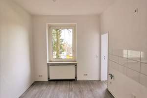 Frisch renovierte 2-Zi.-EG-Whg. mit neuem Tageslichtbad und Loggia – Thomastr. 37, 42289 Heckinghausen, Wuppertal – Vorschaubild 3