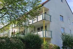 Ideal geschnitte 3-Zimmer-Wohnung mit Südbalkon und Einbauküche in Altenerding – Teisenbergweg 2, 85435 Erding – Vorschaubild 2