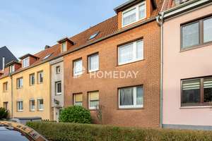 Teilvermietetes & gepflegtes Zweifamilienhaus mit Garten | ca. 125 + 65 m² WEs | BHV 