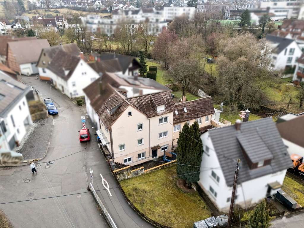 Immobilie in Neuhausen auf den Fildern - Hier kann man sich austoben: Ein- oder Zweifamilienhaus auf 4 Etagen in Neuhausen - Bild 4