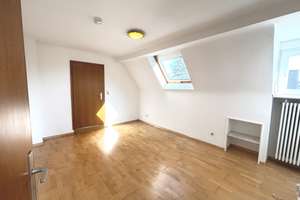 Dyk-Lage: Helle 4-Zimmer-Wohnung mit Galerie und großem Balkon zum Garten – Die vollständige Adresse der Immobilie erhältst du vom Anbieter., 47803 Inrath/Kliedbruch, Krefeld – Vorschaubild 12