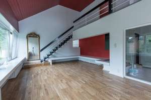 großzügige Maisonette-Wohnung in Wi-Frauenstein