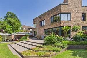 Am Kölner Stadtwald in der Rautenstrauchstraße – rund 763 m² Fläche, privater Park, Pool und 2 TG – Die vollständige Adresse der Immobilie erhältst du vom Anbieter., 50935 Lindenthal (Ortsteil), Köln – Vorschaubild 3