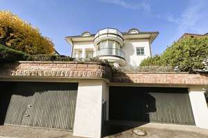 Großzügige, vielseitige, Stadtvilla in bester Wohn-Aussichtslage (Hauptmannsreute) in Stuttgart-West