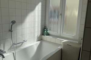 * Untertürkheim: Sehr schöne, großzügige 4,5-Zi.-Wohnung direkt an den Weinbergen * EBK * TL-Bad * – Die vollständige Adresse der Immobilie erhältst du vom Anbieter., 70327 Untertürkheim (Ortsteil), Stuttgart – Vorschaubild 11