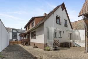 Großzügiges Zuhause für Familien oder Mehrgenerationen – sofort bezugsfrei – Die vollständige Adresse der Immobilie erhältst du vom Anbieter., 76297 Stutensee – Vorschaubild 6