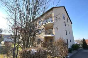 Mehrfamilienhaus in sehr gepflegtem Zustand mit 11 WE+Stellplätzen in Karlsbad-Langensteinbach! – Karlsruhe (Kreis) – Vorschaubild 2
