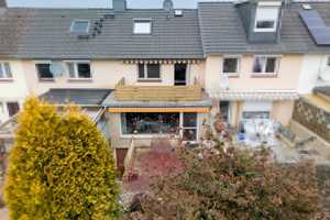 Vollunterkellertes Reihenmittelhaus mit schöner Dachterrasse, Terrasse, Sauna und Carport – Hamburg – Vorschaubild 5