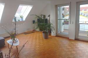 Sehr helle und gemütliche 3 Zi Whg. mit Balkon in Flörsheim-Wicker – Klingfloßstraße 2, 65439 Flörsheim am Main – Vorschaubild 2