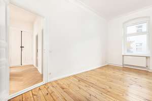 Prenzlauer Berg: Frisch sanierte 4-Zimmer Altbauwohnung, Süd-Balkon, Wohnküche, Stuck, ruhige Lage – Erich-Weinert-Straße 9, 10439 Prenzlauer Berg, Berlin – Vorschaubild 15