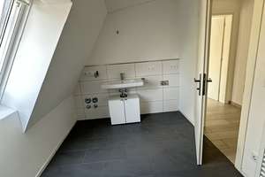 attraktive 2-Zi.  Wohnung in modernem Anwesen – Würmtalstrasse 45a, 81375 Großhadern, München – Vorschaubild 8