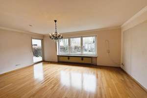 Gepflegter Bungalow in ruhiger Lage in Ingolstadt – Die vollständige Adresse der Immobilie erhältst du vom Anbieter., 85053 Südost, Ingolstadt – Vorschaubild 4