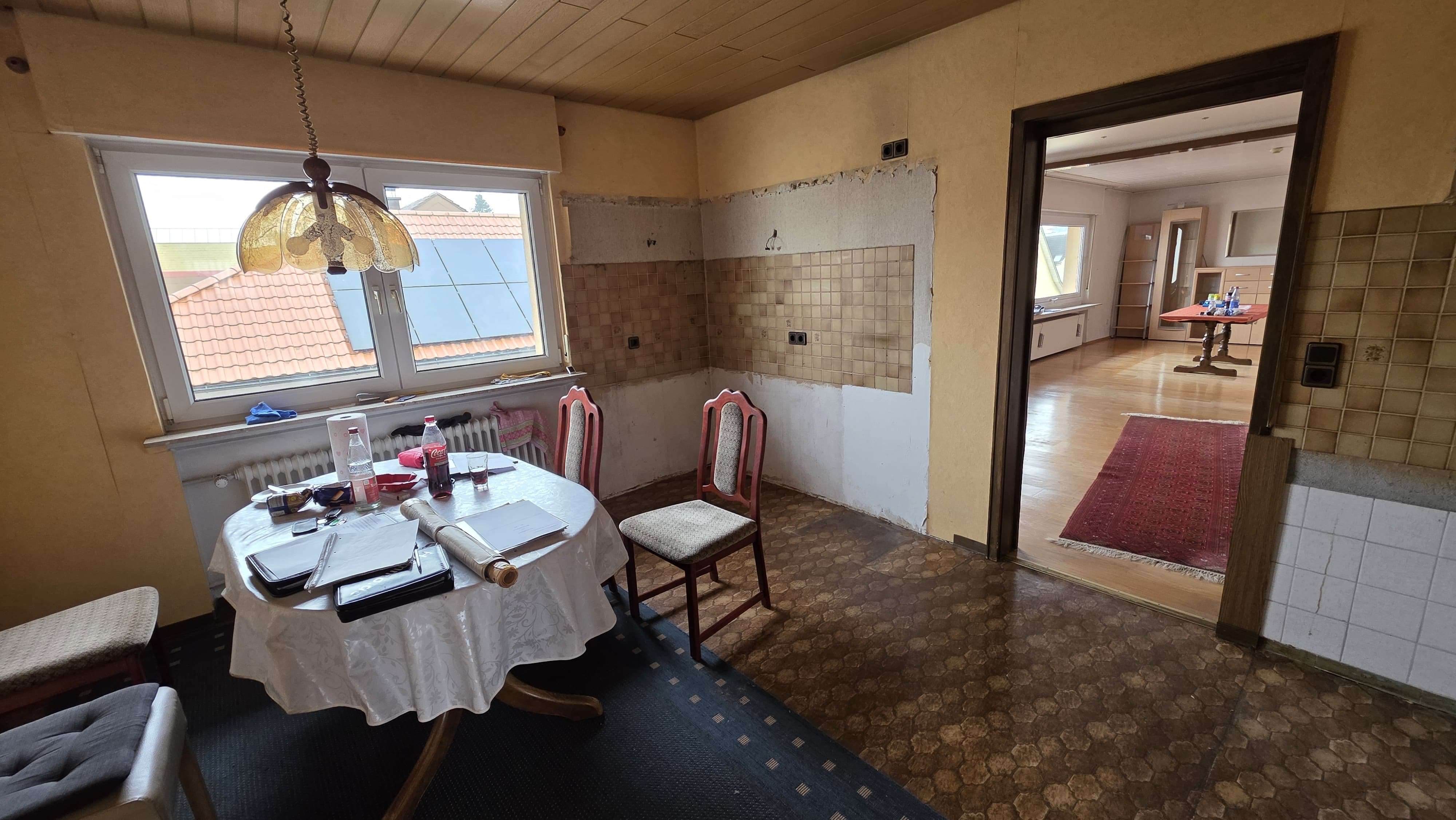 Immobilie in Philippsburg - 1-2 Familienhaus mit gutem Raumangebot und großen Garagentrakt der ideal für Hobbyhandwerker ist - Bild 24