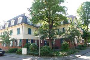 Sanierte und denkmalgeschützte Altbauwohnung sucht neue Mieter! – Rosenbergstr. 7, 47259 Duisburg – Vorschaubild 1