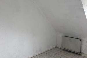 Ruhige 3,5-Zimmer-Wohnung mitten in Oberhausen - mit viel Potenzial – Eichstr. 33-35, 46047 Schlad, Oberhausen – Vorschaubild 2